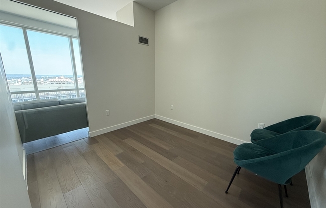 1 bed, 1 bath, 612 sqft, $3,800, Unit 27G