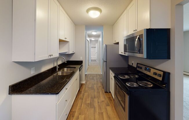 2 beds, 1 bath, 907 sqft, $1,395, Unit 3911202