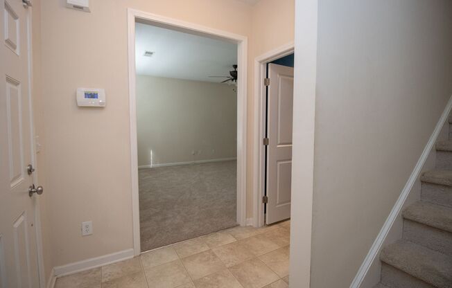 3 Bedroom, 2.5 Bathroom Townhome in Brandon Acres - Available Now!