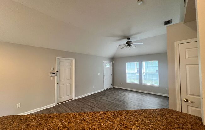 3 beds, 2 baths, $1,500