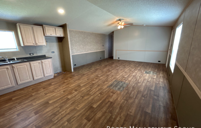 1706 S. Lowry Street