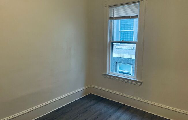 2 beds, 1 bath, $1,100, Unit 2 Bedroom 1 bath