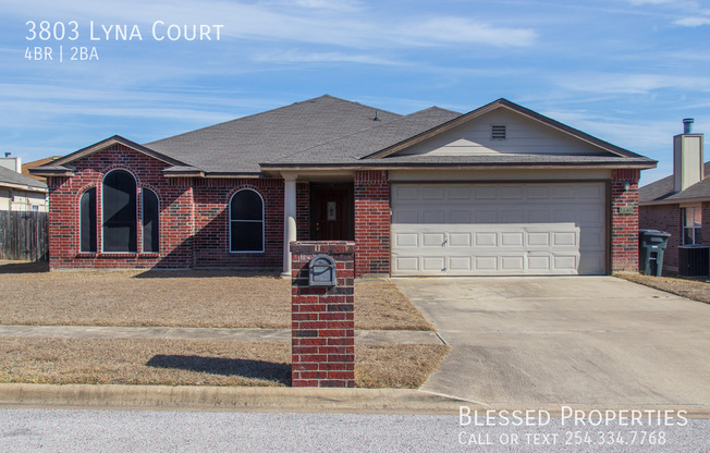 3803 LYNA CT