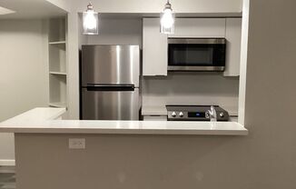 2 beds, 2 baths, 880 sqft, $1,800, Unit 209