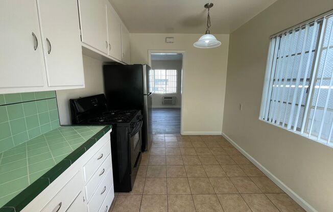 522 W. Glenoaks Blvd.