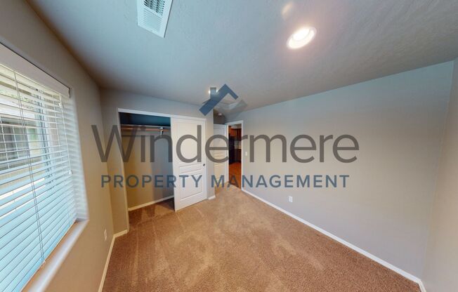 2 beds, 1 bath, 880 sqft, $1,495, Unit chin274-1