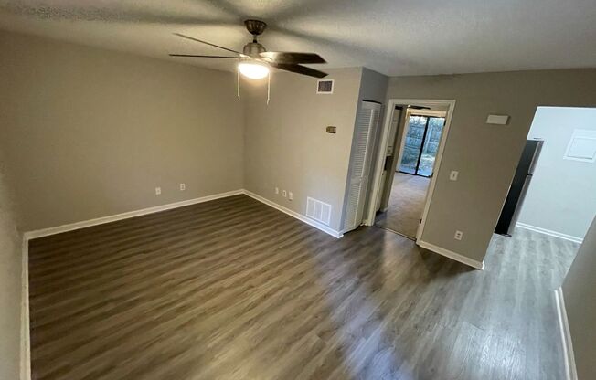 1 bed, 1 bath, 650 sqft, $1,375, Unit #17