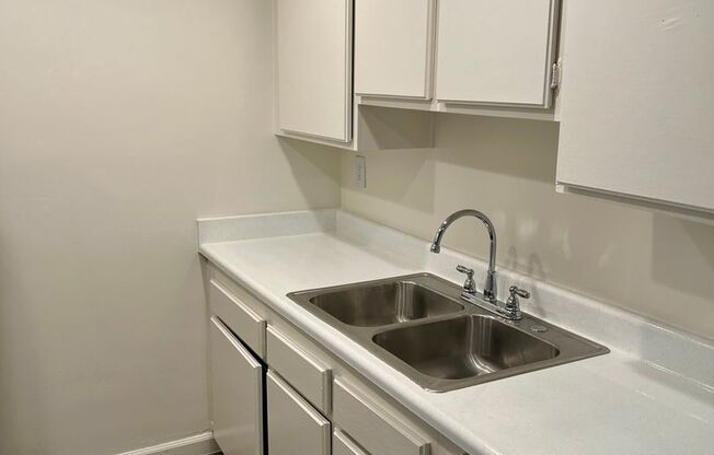 1 bed, 1 bath, 600 sqft, $2,250, Unit 5