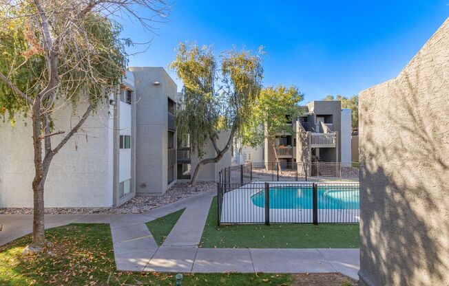 1 bed, 1 bath, 680 sqft, $1,095, Unit 220