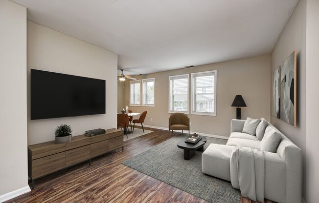 1 bed, 1 bath, 594 sqft, $999, Unit CHM - 213