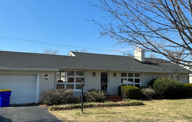 705 Hampton Drive