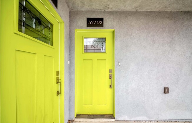 527 W 80th Street