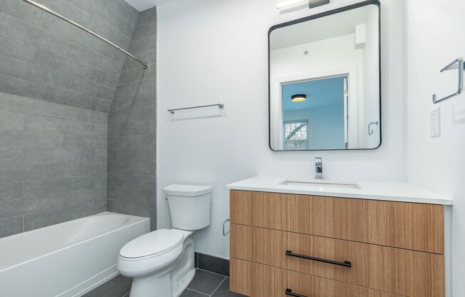 2 beds, 2 baths, 1,022 sqft, $2,795, Unit PH-16