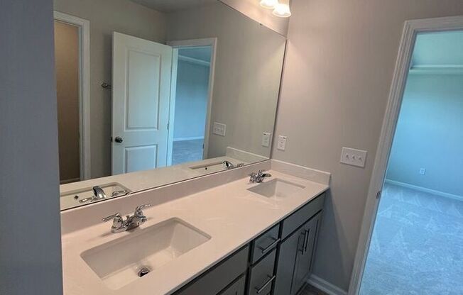 505 HANOVER SHR LN