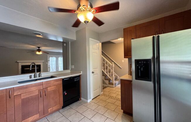 Charming Waterfront Townhouse in Virginia Beach "ASK ABOUT OUR ZERO DEPOSIT"