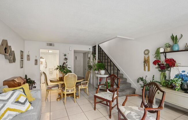 3 beds, 2 baths, 1,300 sqft, $1,450, Unit 7-044