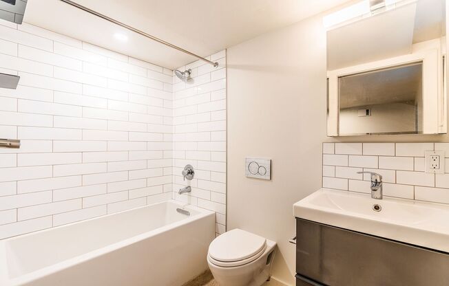 Studio, 1 bath, 287 sqft, $1,235, Unit 120