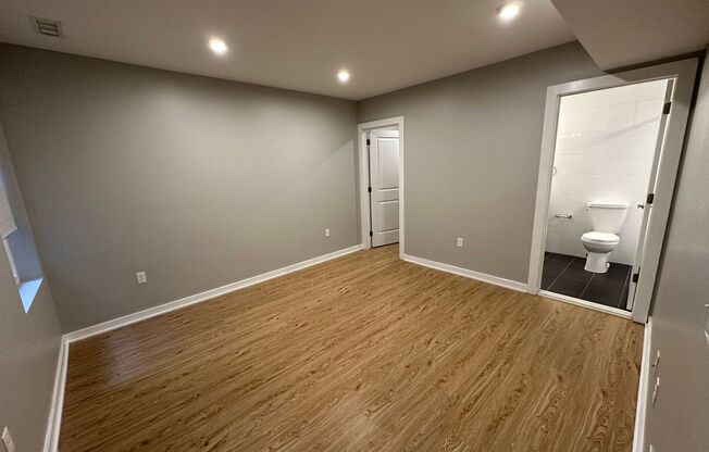 2 beds, 2 baths, 900 sqft, $2,050, Unit 2B