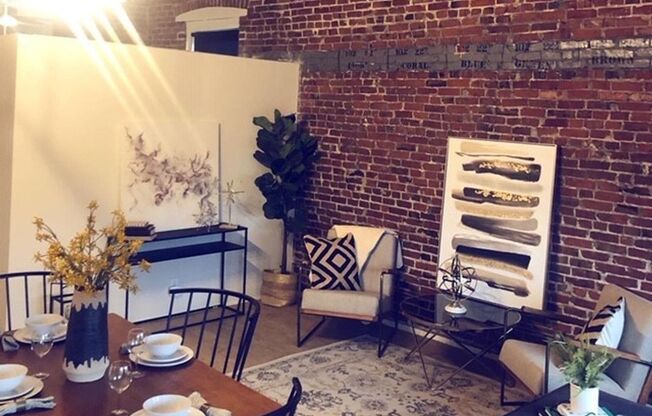 1 bed, 1 bath, 682 sqft, $1,350, Unit 205