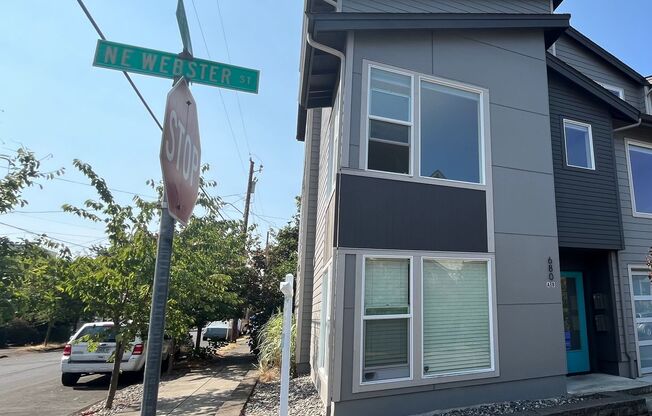 Modern 2018 construction in the King/Alberta Arts District! 3 Bed, 2 Bath 1481sq ft!