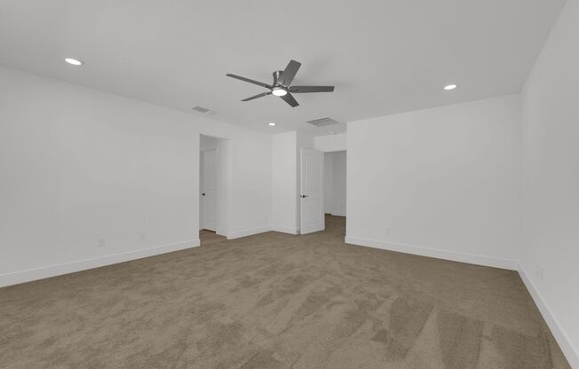 4 beds, 2.5 baths, $2,450