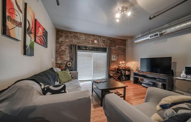 1 bed, 1 bath, 900 sqft, $1,600, Unit 3010-202