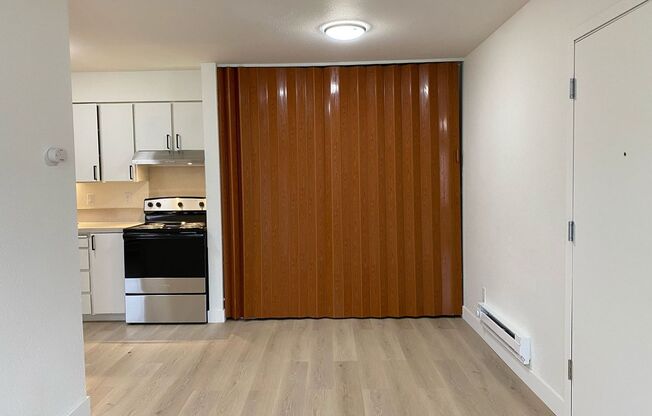 1 bed, 1 bath, 491 sqft, $995, Unit Unit 209