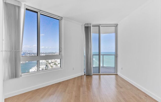 3 beds, 2.5 baths, 1,761 sqft, $11,500, Unit 6365 Collins Ave # 42-01 (A11701827)