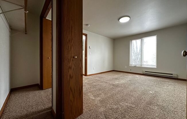 1 bed, 1 bath, $845, Unit Apt. 9