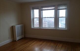 1 bed, 1 bath, $2,400, Unit 29