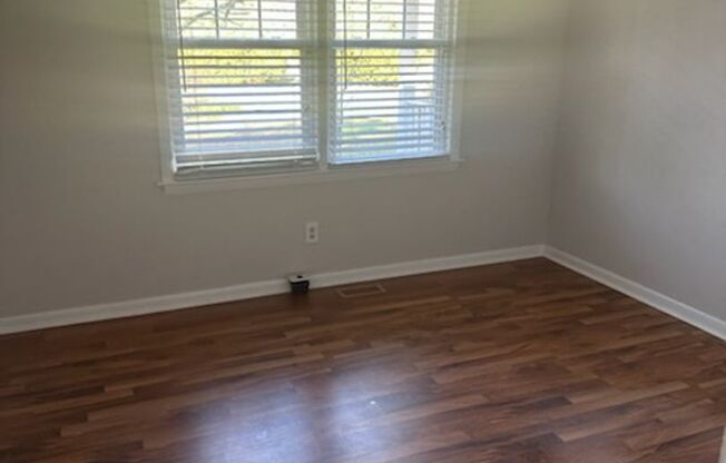 3 Bedroom 1 1/2 Bath for Rent