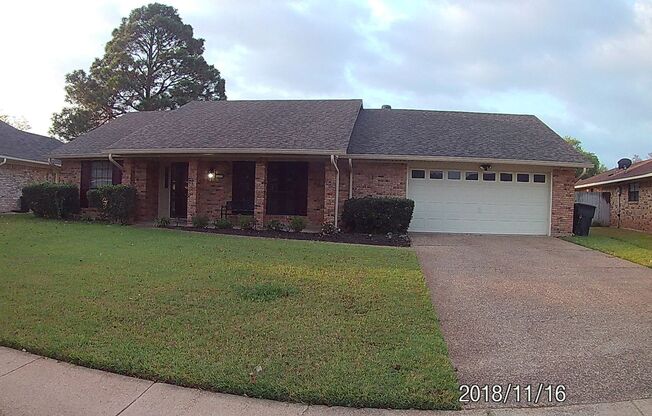 4 beds, 3 baths, $2,100