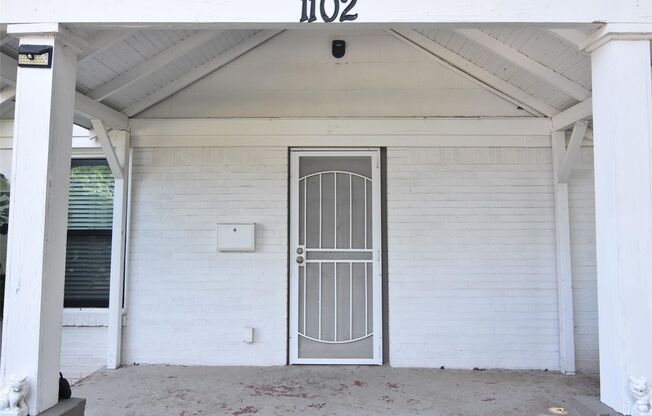 Darling 2 bedroom 1 bath brick cottage Tudor.