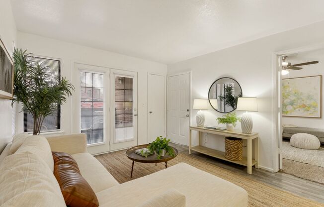 2 beds, 2 baths, 800 sqft, $1,039, Unit C02