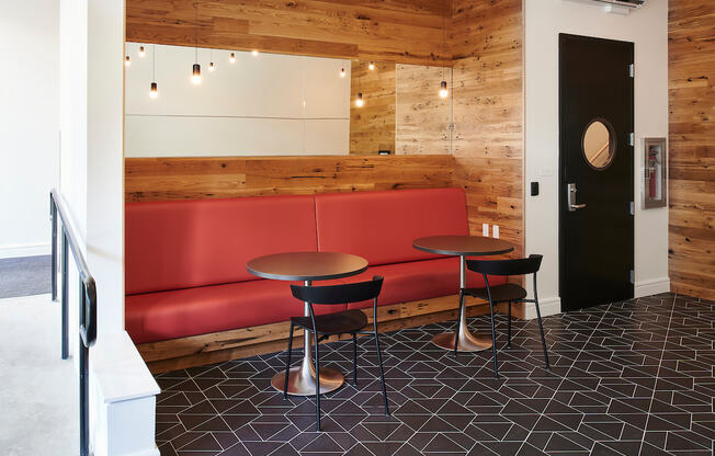 Multnomah Station Apartments Lobby