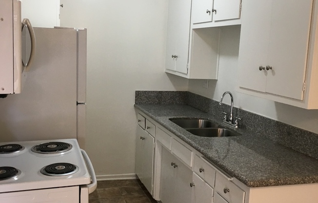 1 bed, 1 bath, $1,725, Unit 11