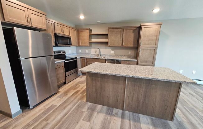 2 beds, 1 bath, 834 sqft, $1,500, Unit 118