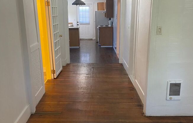 Recently updated - 4 Bedroom, 1 bath home on Chambers Street!