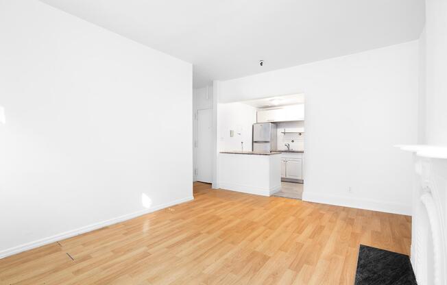 1 bed, 1 bath, $3,208, Unit 2-R