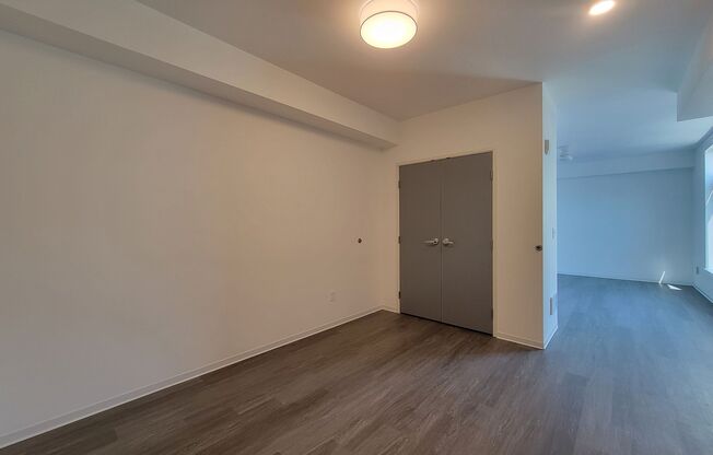 Studio, 1 bath, 480 sqft, $1,710, Unit 617