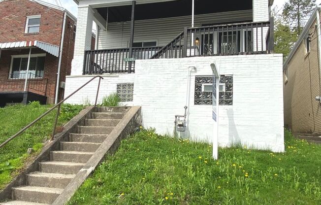 Spacious 4 Bed/1 Bath Home in Beechview-Convenient to Downtown! Available 7/5
