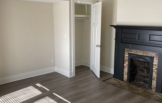 2 beds, 1 bath, $1,200