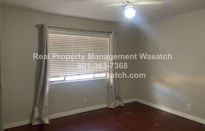 2 beds, 1 bath, 1,600 sqft, $1,500, Unit # 218