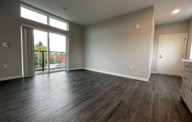 1 bed, 1 bath, 361 sqft, $1,595, Unit 304