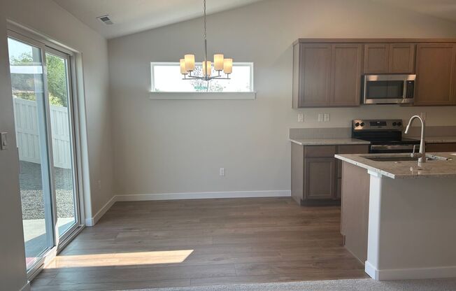 Brand New Home 3 Bedroom Home In Star!