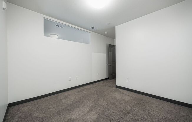 3 beds, 2 baths, 1,378 sqft, $2,350, Unit 805