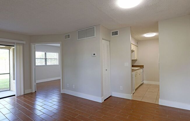 1 bed, 1 bath, 577 sqft, $1,250, Unit 5303 Summerlin Rd #301 Fort Myers, FL 33919