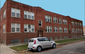 3743 W BERTEAU