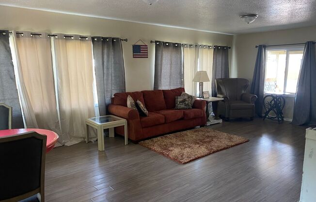 3 beds, 2 baths, $1,950