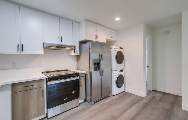 1 bed, 1 bath, 576 sqft, $2,495, Unit 6